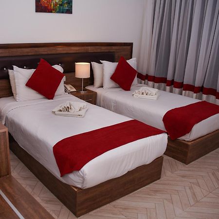 Petra Corner Hotel ภายนอก รูปภาพ