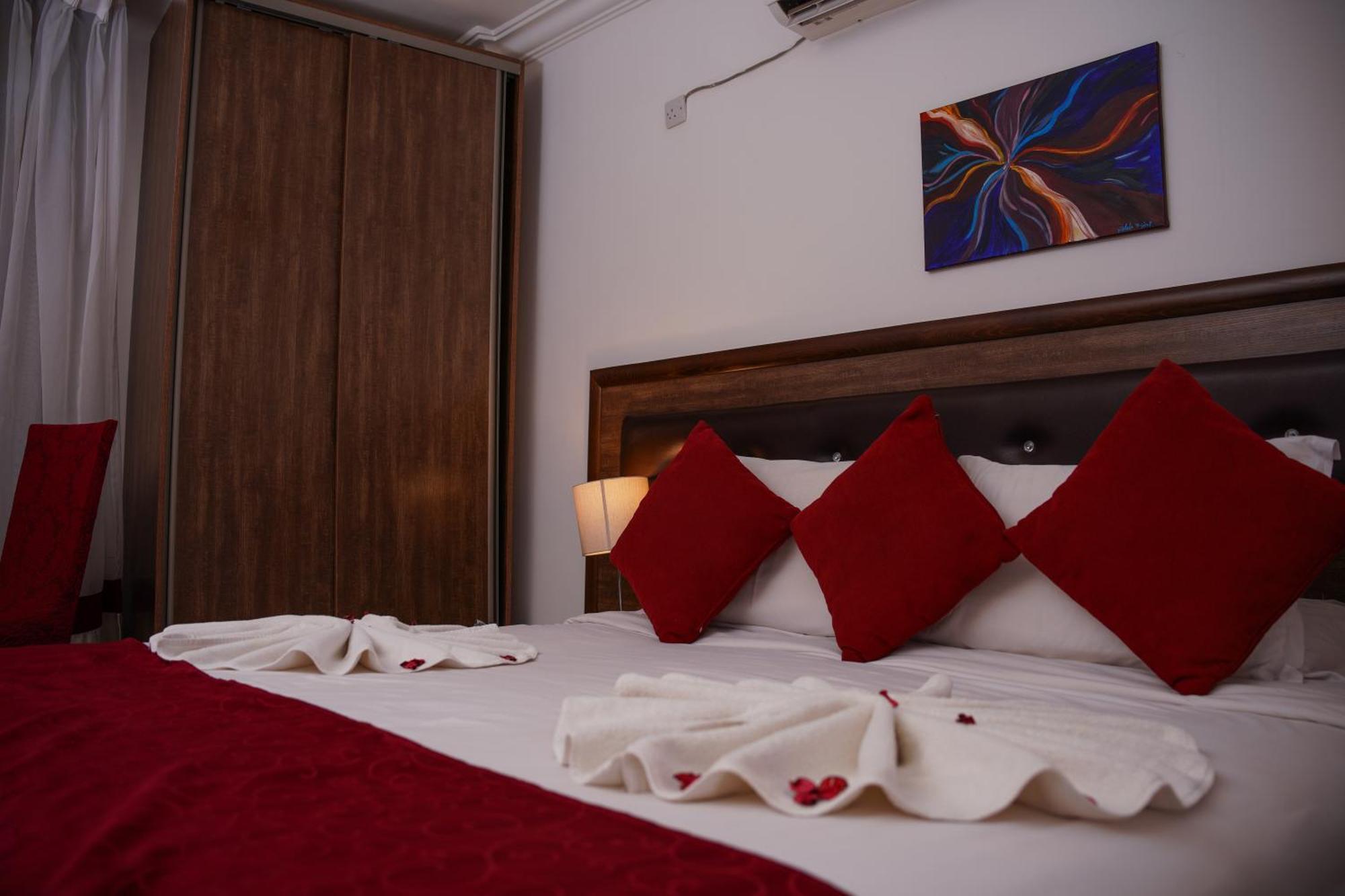 Petra Corner Hotel ภายนอก รูปภาพ