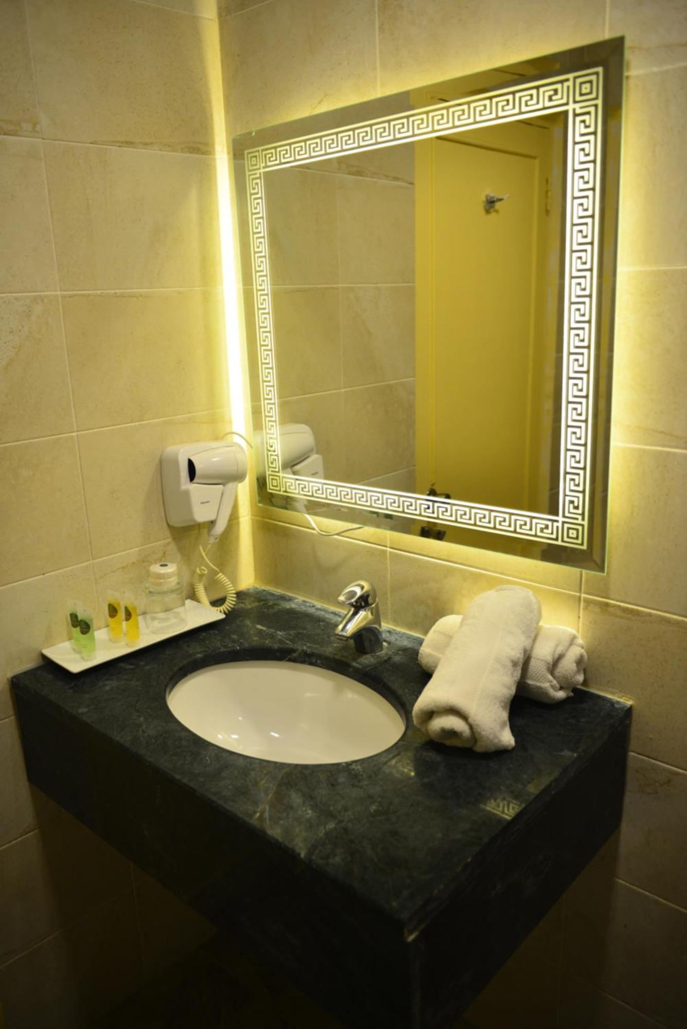 Petra Corner Hotel ภายนอก รูปภาพ