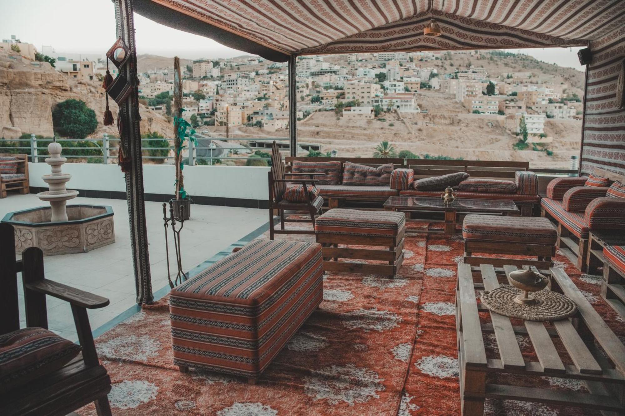 Petra Corner Hotel ภายนอก รูปภาพ