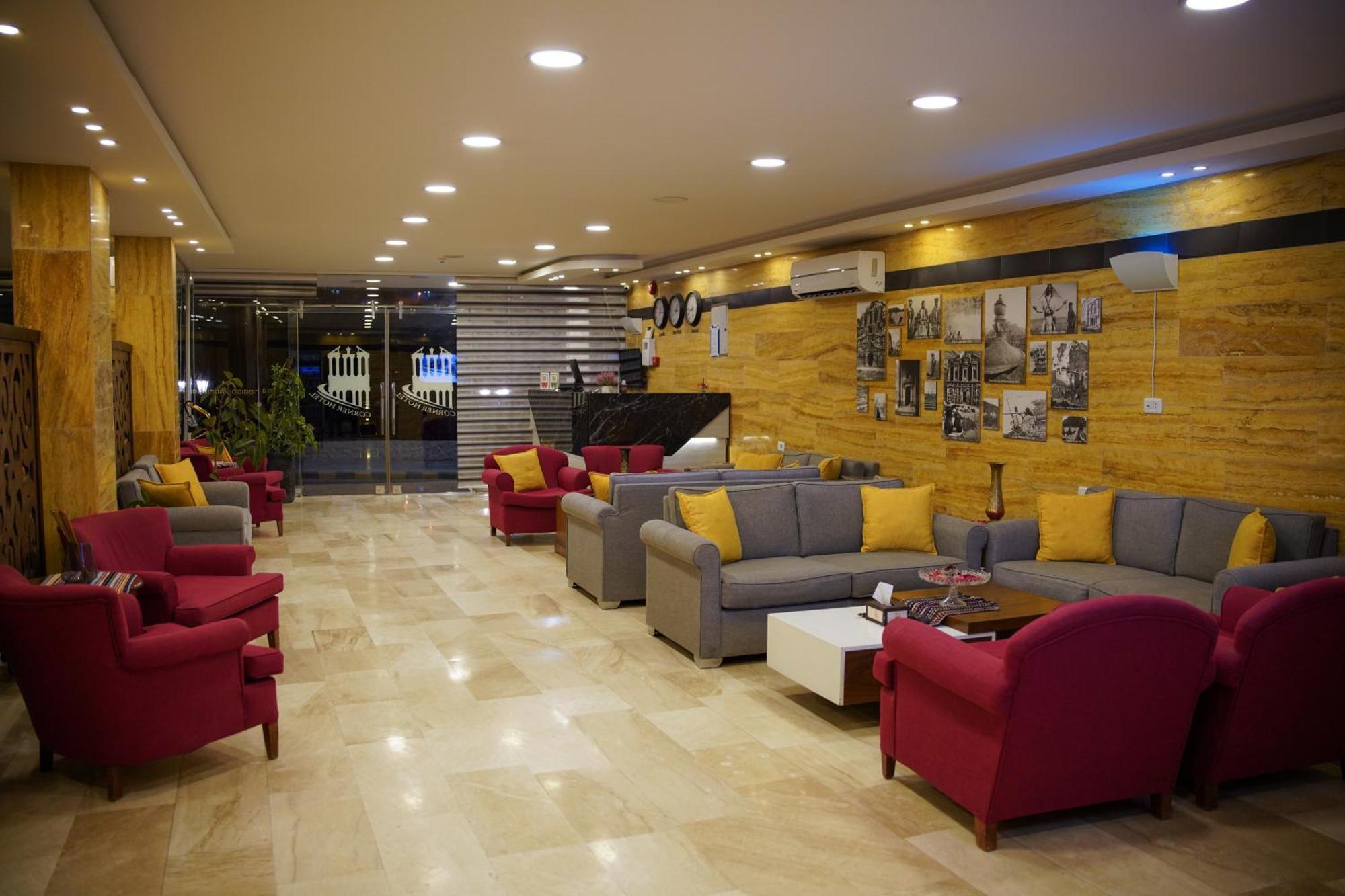 Petra Corner Hotel ภายนอก รูปภาพ