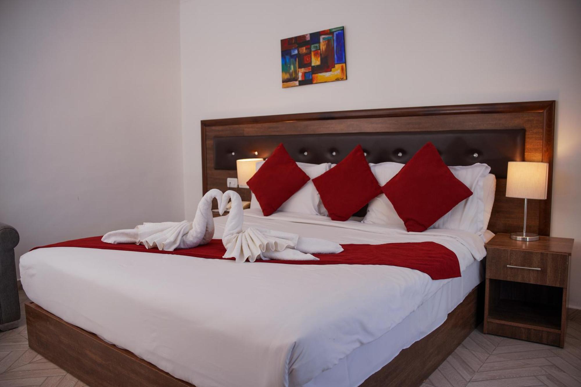 Petra Corner Hotel ภายนอก รูปภาพ