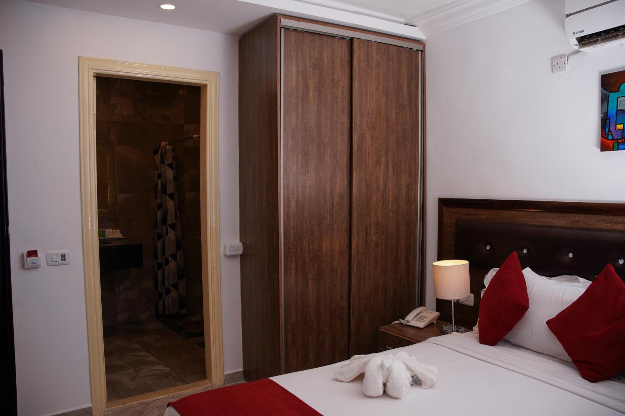 Petra Corner Hotel ภายนอก รูปภาพ